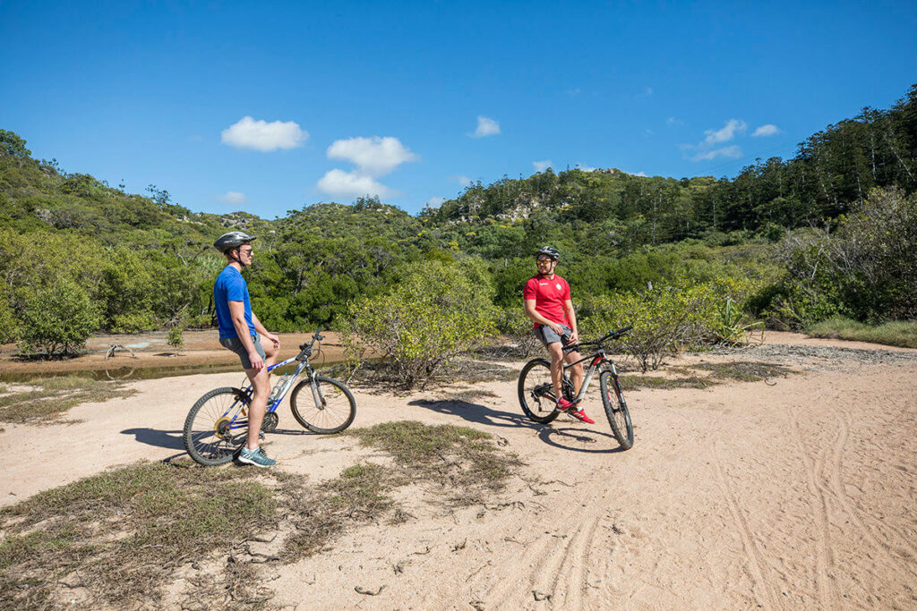 magnetic-island-ferries-bikes